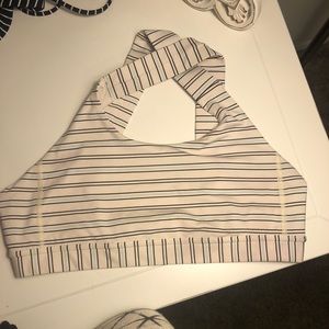 Lululemon bra 10